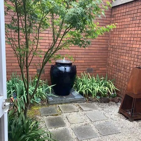 Fountain Villa Camberwell Exterior photo